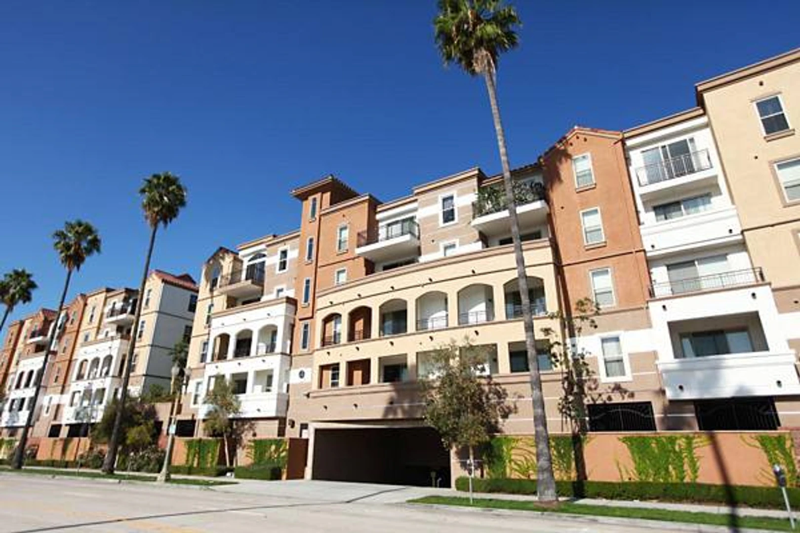 Alojamiento con 3 habitaciones en Los Ángeles