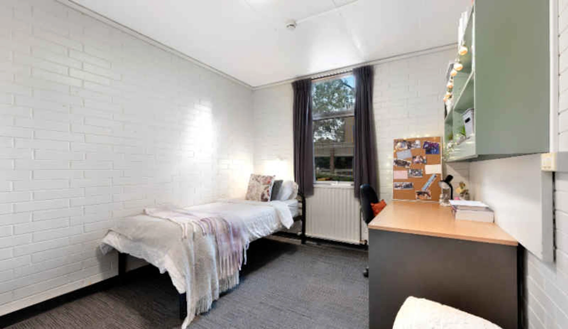 Melbourne de kiralık çok aydınlık paylaşımlı oda