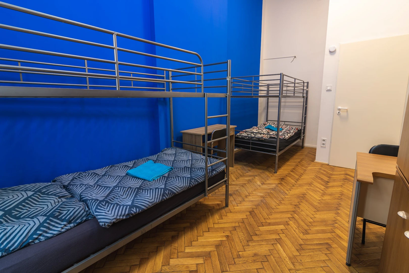Shared room in 3-bedroom flat budapest