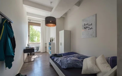 Renting rooms by the month in {area}