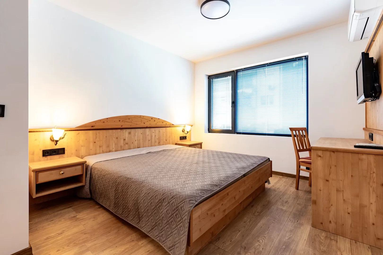 Quarto de estudante funcional perfeito para estudar em