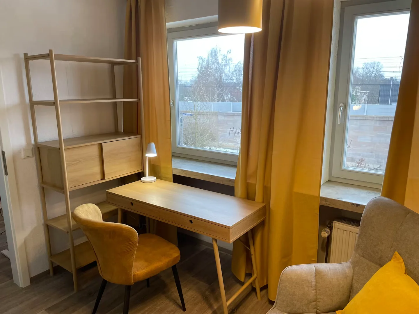 Habitación estudiantil amplia y cómoda en 