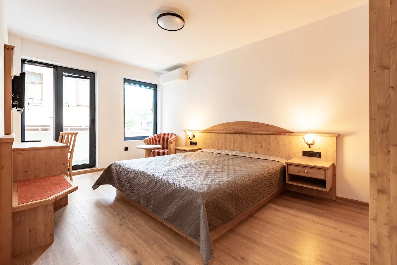 Quarto acolhedor para estudantes disponível em