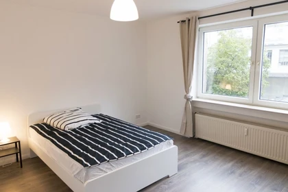 Alquiler de habitación en piso compartido en Dusseldorf