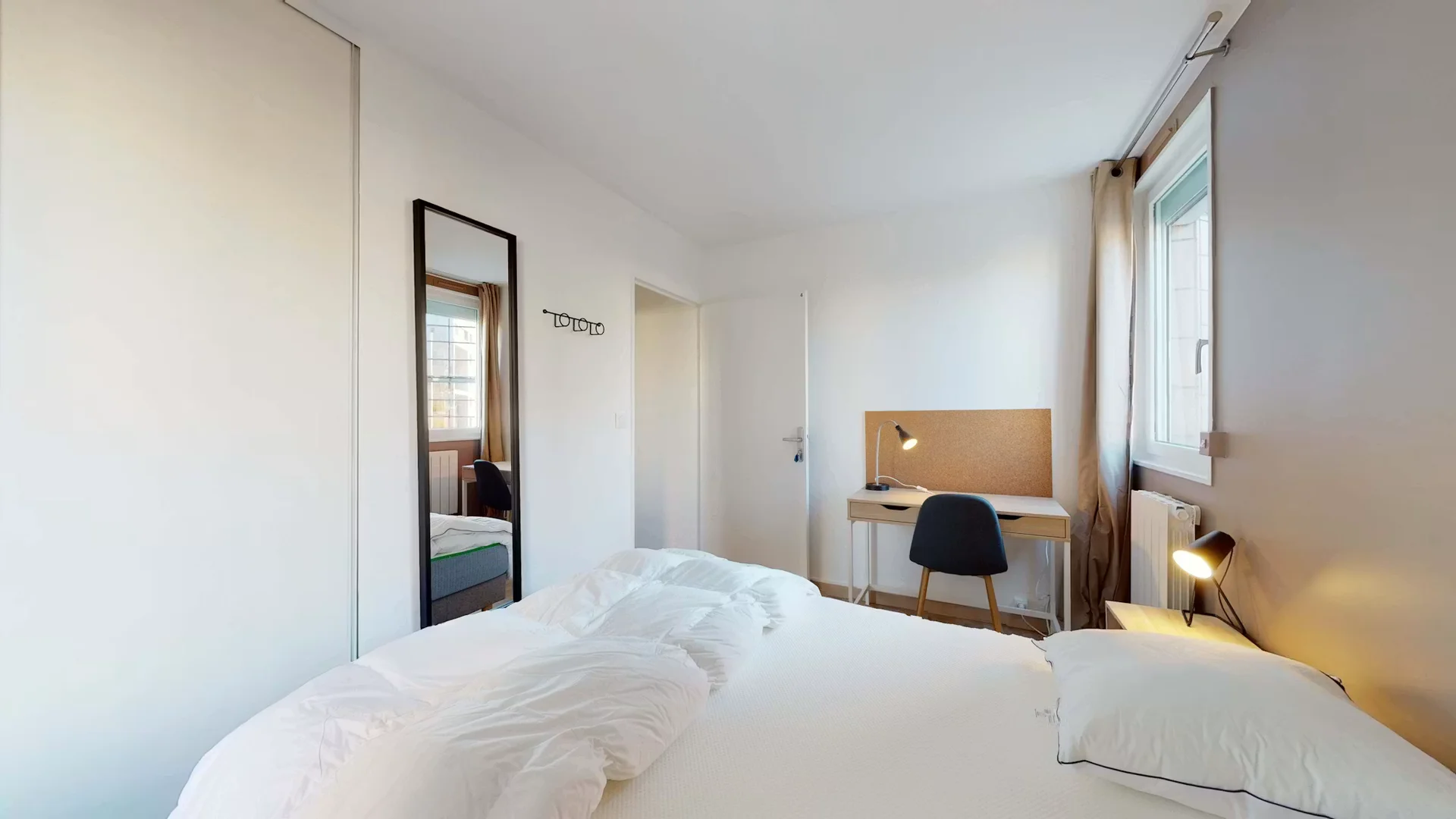Quarto amigo do estudante em com comodidades modernas