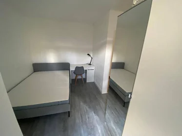 Habitación privada en Noisy-le-grand, 93160, imagen 18 de 19