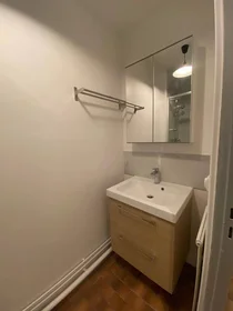 Habitación privada en Noisy-le-grand, 93160, imagen 7 de 19