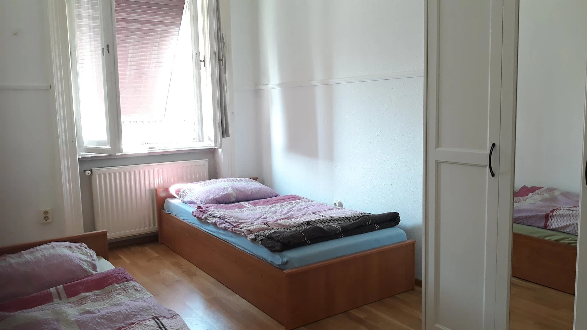 Habitación compartida con escritorio en Budapest