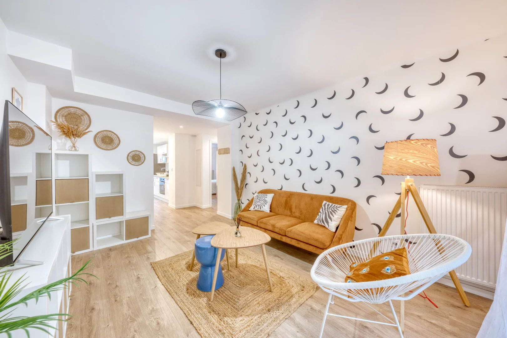 Quarto de estudante confortável e espaçoso em 