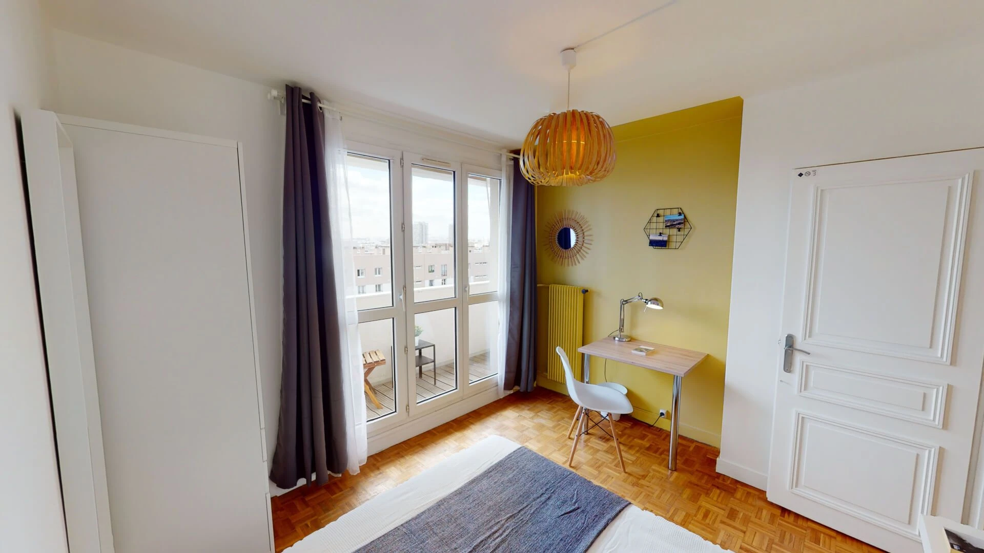 Renting rooms by the month in Paris