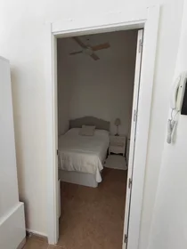 Logement entier à Calle de Santa Isabel, Centro, image 8 de 10
