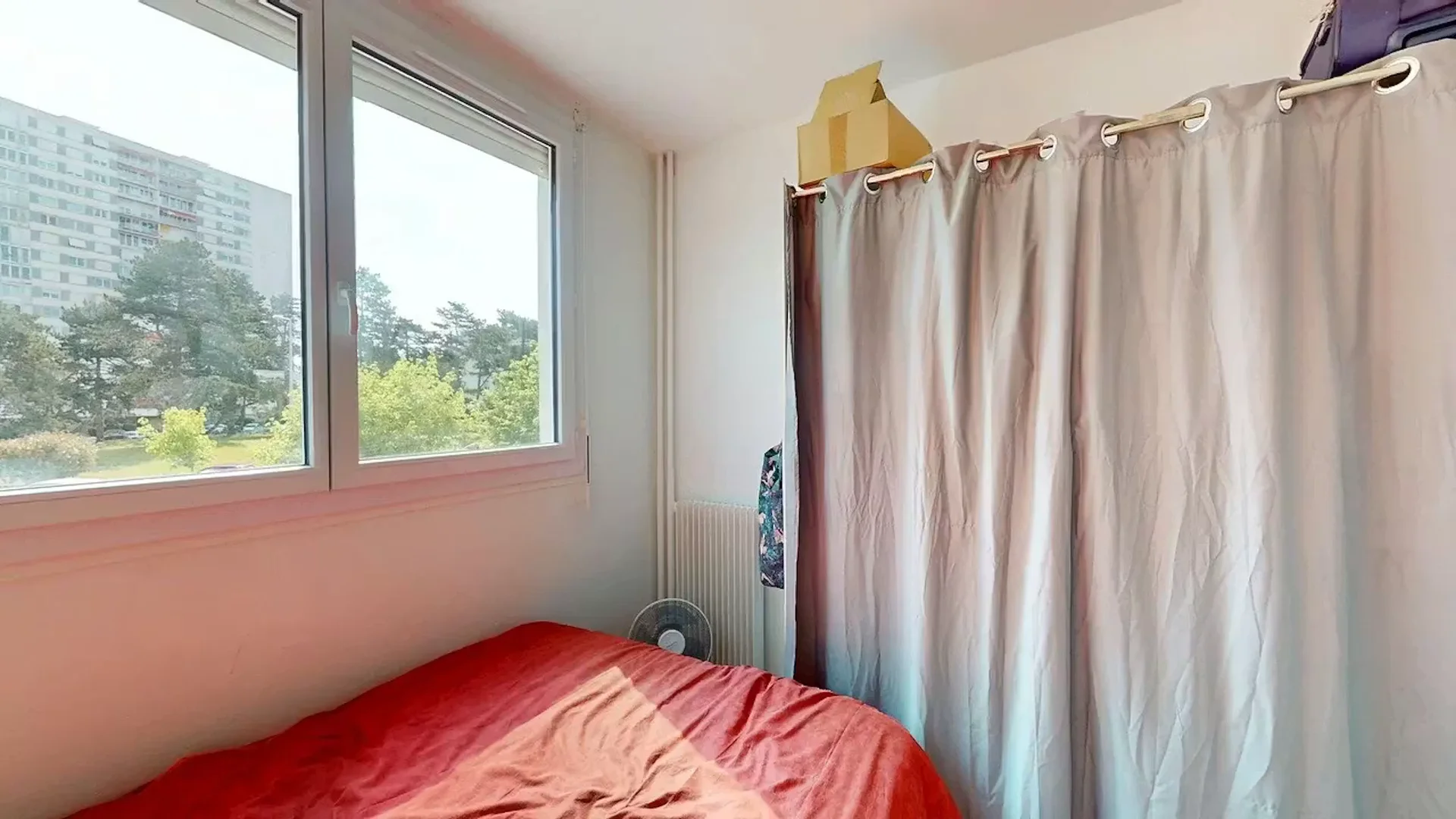 Quarto acolhedor para estudantes disponível em 