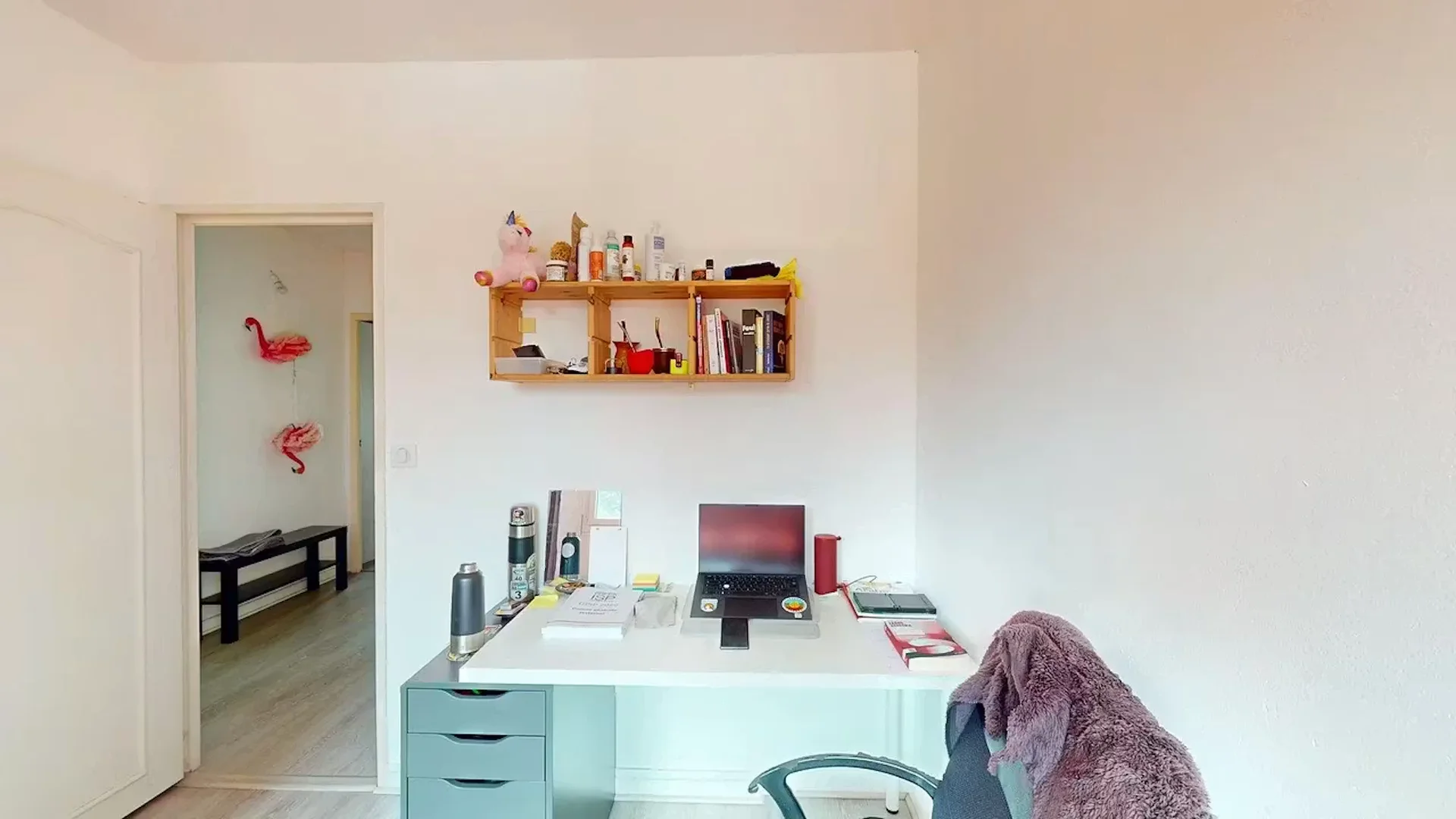 Quarto acolhedor para estudantes disponível em 