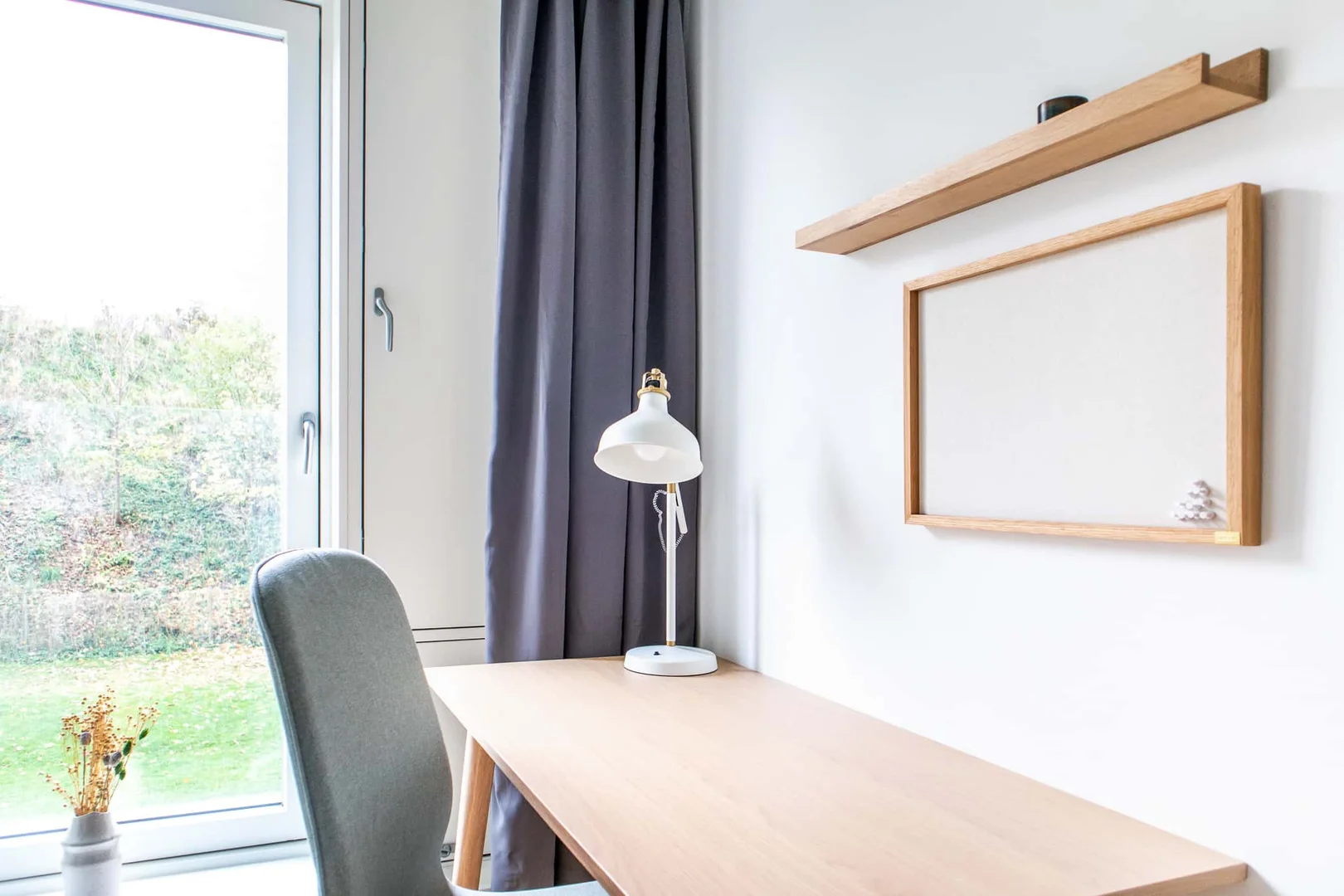 Economical student room with convenient location in