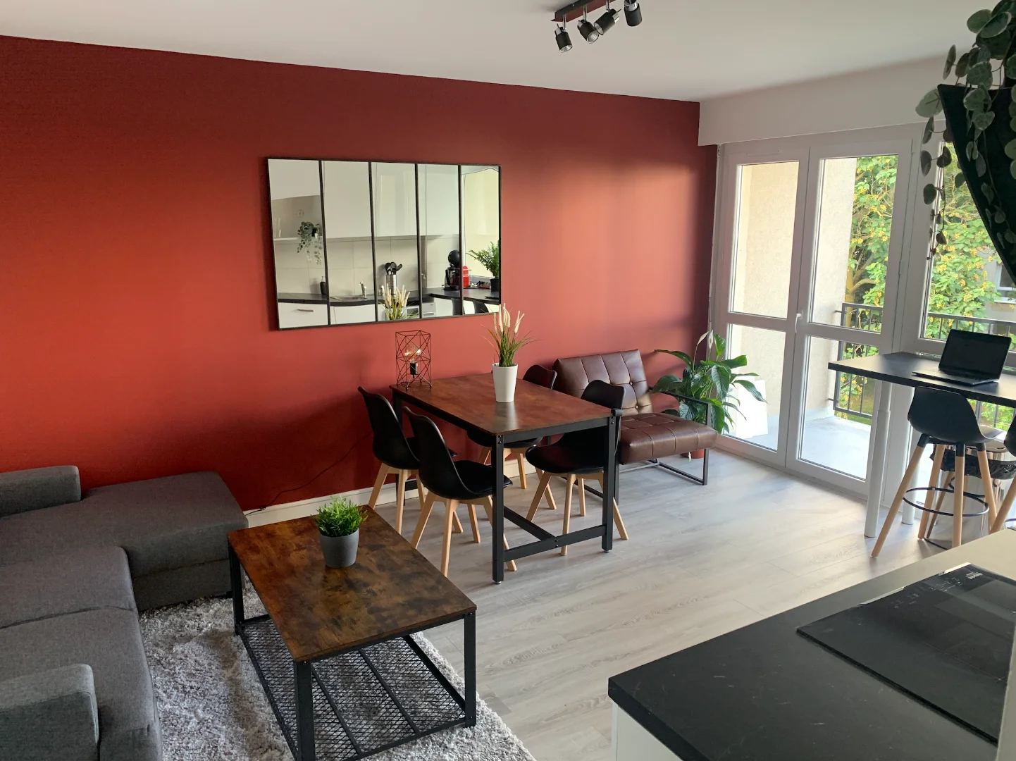 Habitación estudiantil económica con ubicación conveniente en 