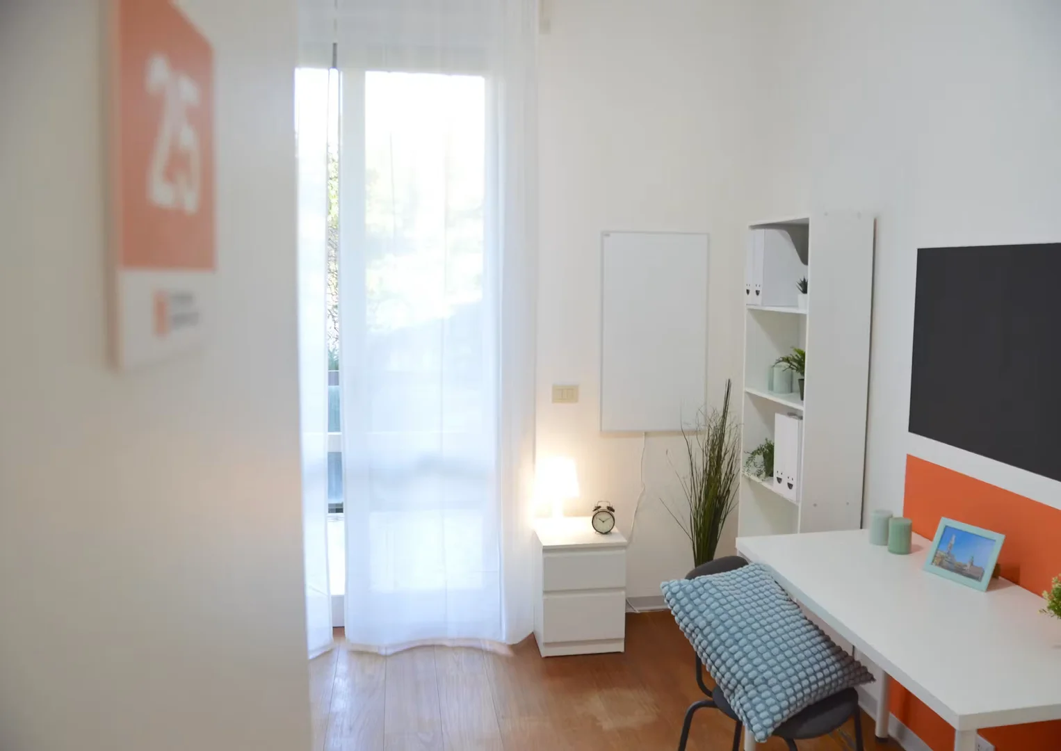 Komfortables und geräumiges Studentenzimmer in