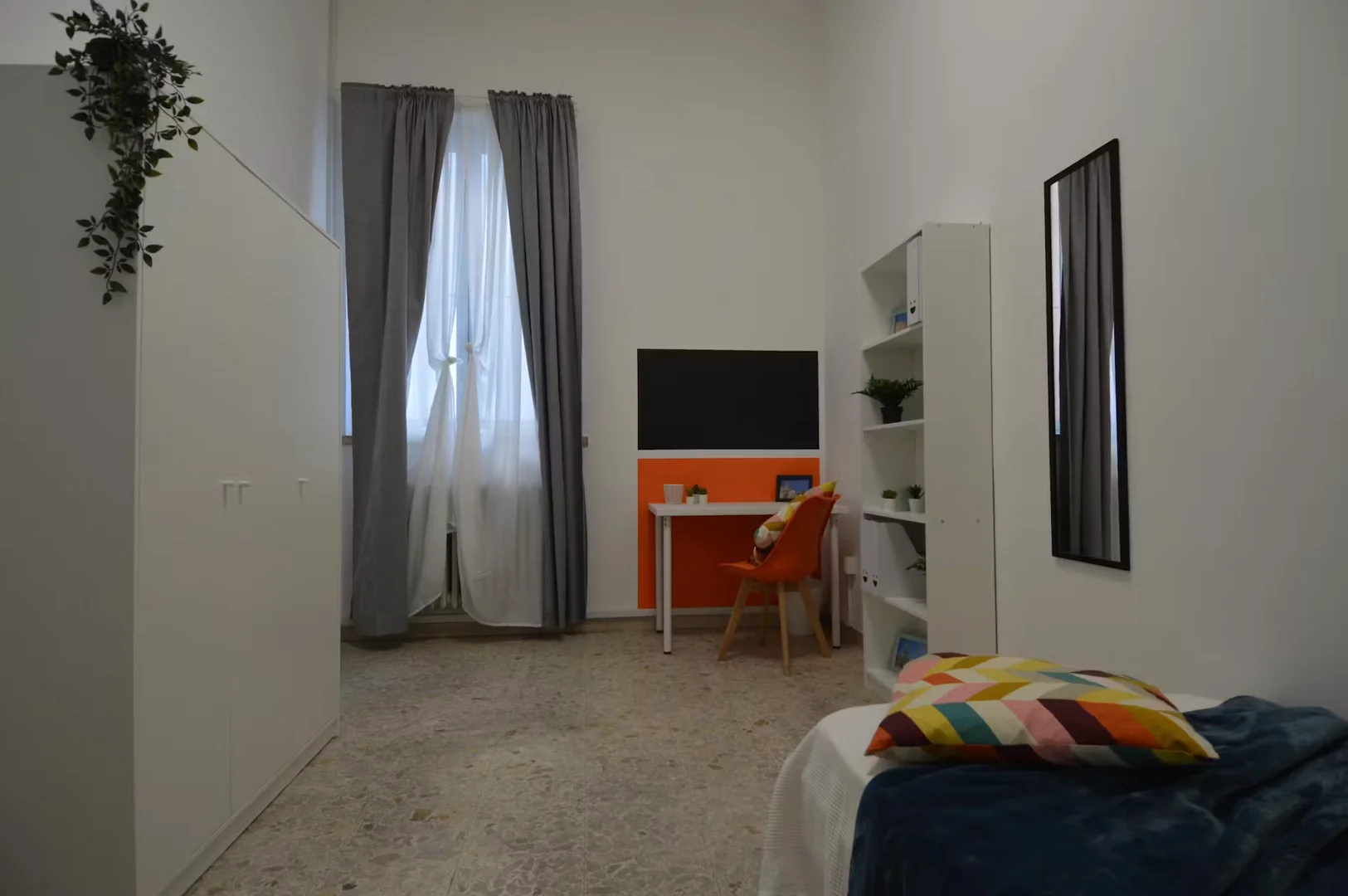 Preisgünstiges Studentenzimmer in günstiger Lage in