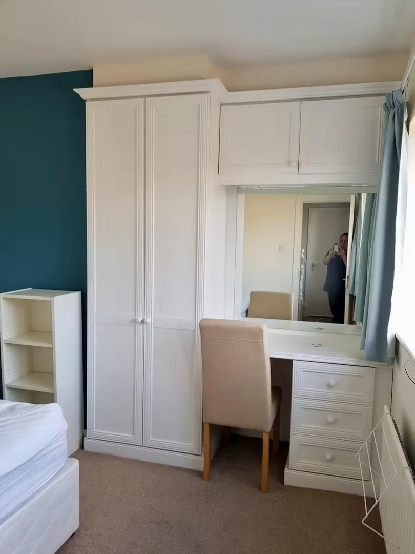 Komfortables und geräumiges Studentenzimmer in