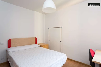 Cheap private room in Getafe