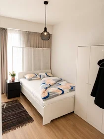 Habitación privada en Aert van Nesstraat, Stadscentrum, imagen 1 de 10