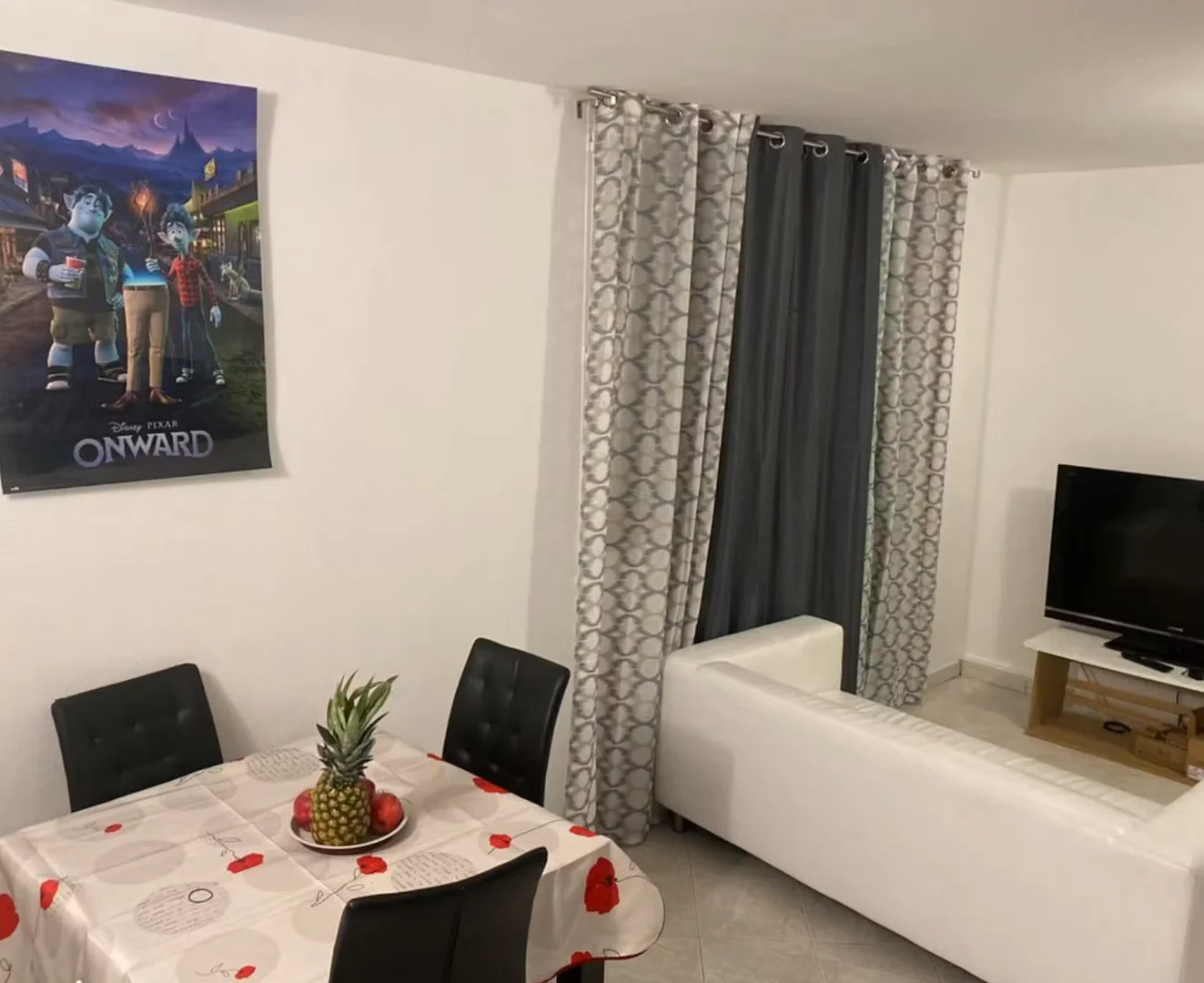Habitación estudiantil económica con ubicación conveniente en 