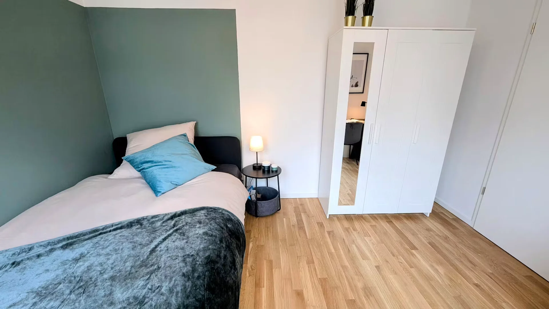 Bezahlbares Zimmer für Studenten mit ausreichender Beleuchtung in 