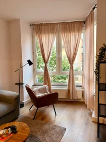 Apartamento inteiro em Mundenheimer Straße, Mundenheim, imagem 2 de 10