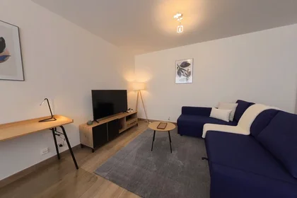 Appartamento intero in Chemin du Couchant, Montoie/Bourdonnette, immagine 1 di 6