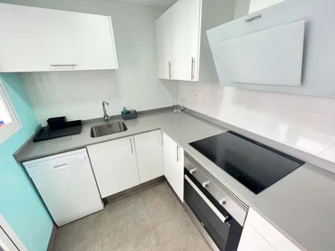 Habitación privada en Carrer d'Alfara del Patriarca, 46025 València, Valencia, Spain, imagen 18 de 29