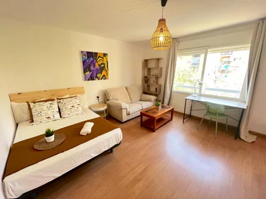 Habitación privada en Carrer d'Alfara del Patriarca, 46025 València, Valencia, Spain, imagen 3 de 29