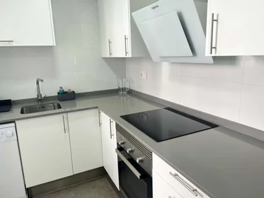 Habitación privada en Carrer d'Alfara del Patriarca, 46025 València, Valencia, Spain, imagen 10 de 29