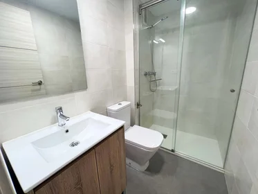 Habitación privada en Carrer d'Alfara del Patriarca, 46025 València, Valencia, Spain, imagen 23 de 24