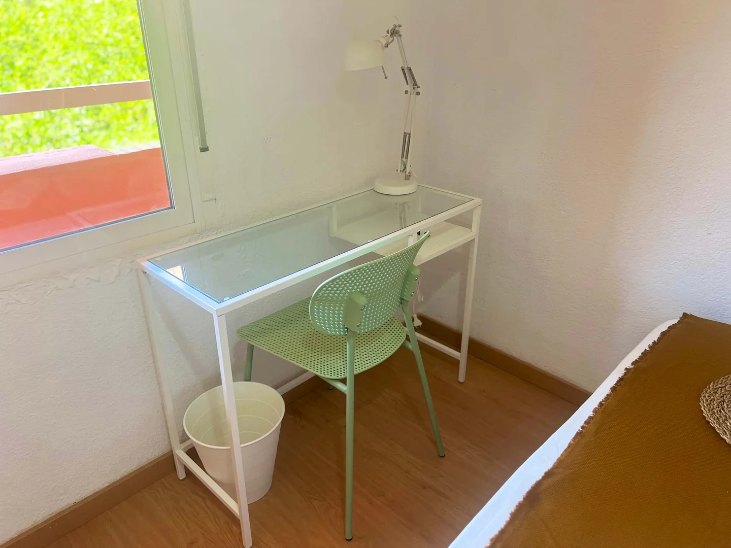 Habitación estudiantil económica con ubicación conveniente en 