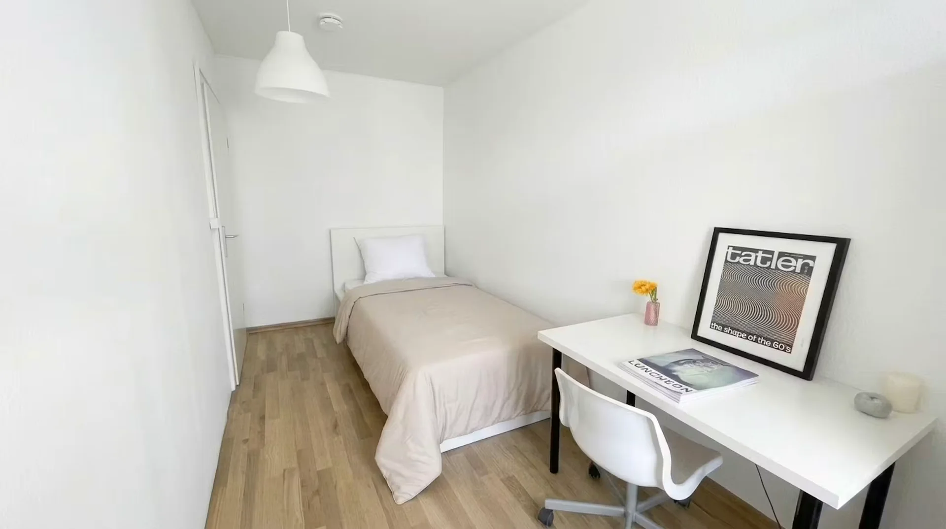 Economical student room with convenient location in 
