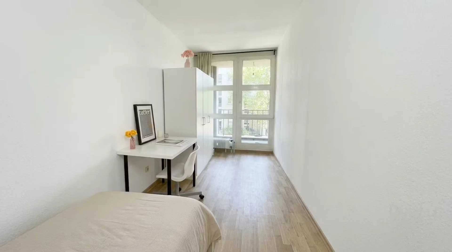 Affordable room for students with ample lighting in 