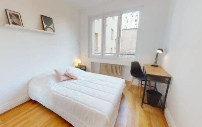 Stanza privata con letto matrimoniale {area}
