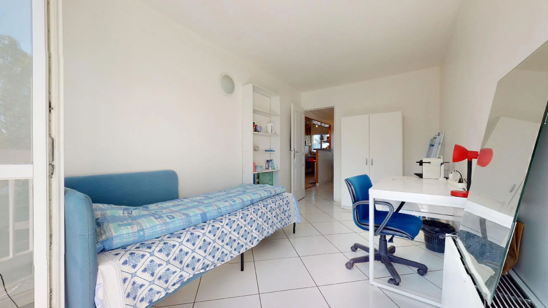 Habitación en apartamento estudiantil en alquiler en , completamente amueblado