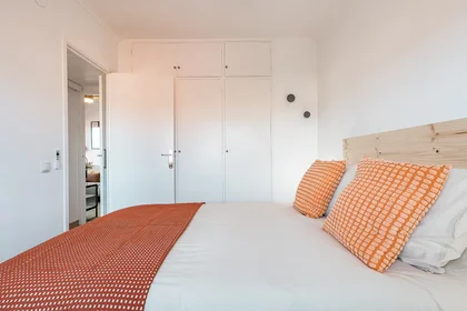 Komplette Wohnung voll möbliert in {area}