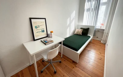 Chambre à louer avec lit double {area}