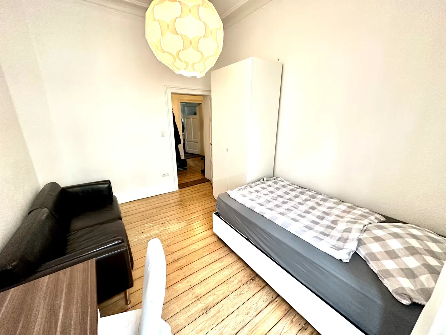 Komfortables und geräumiges Studentenzimmer in 