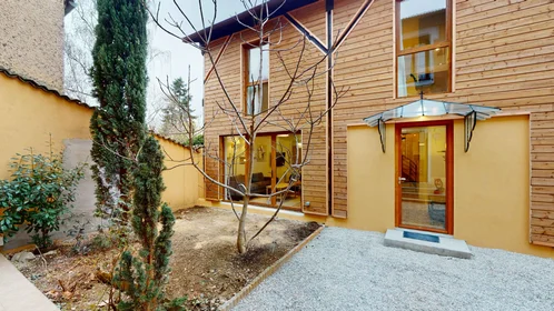 Privatzimmer im Wohnheim in der 9 rue du Général Brulard, bild 14 von 20
