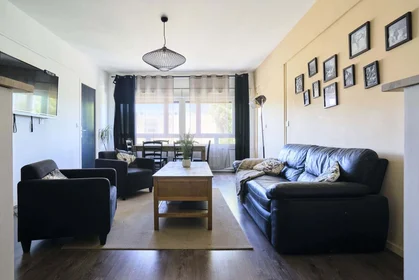 私人房间 在 1 Rue Cardinal Suhard, 51100 Reims, France, 20的图像11