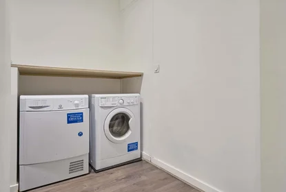 私人房间 在 1 Rue Cardinal Suhard, 51100 Reims, France, 20的图像19