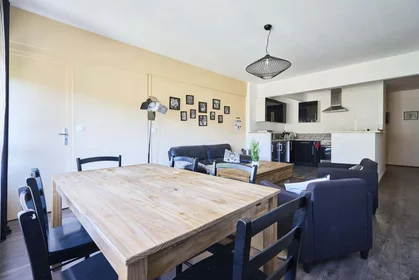 私人房间 在 1 Rue Cardinal Suhard, 51100 Reims, France, 20的图像9
