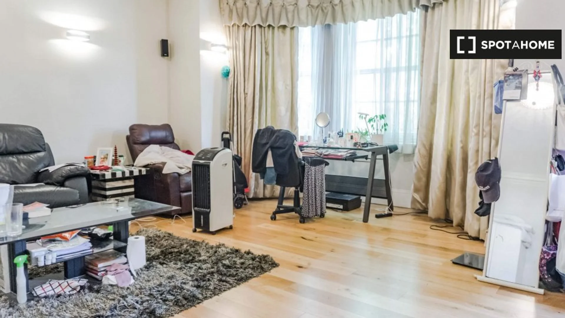 Przyjazny dla studentów pokój w z nowoczesnymi udogodnieniami