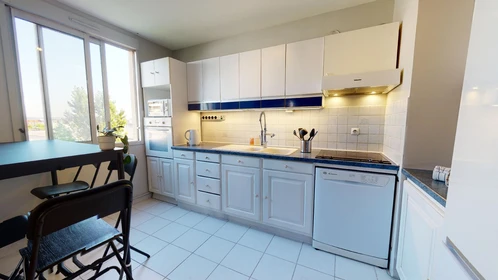 Prywatny pokój 32 Rue De La Baïsse, obraz 7 17