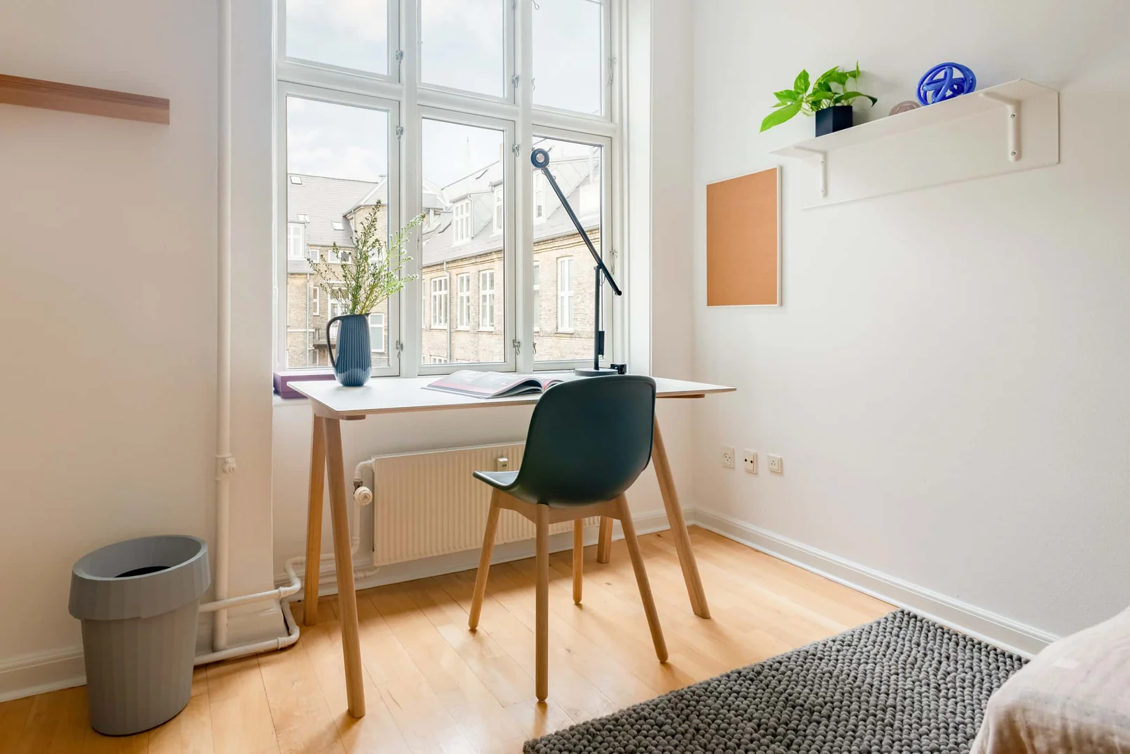 Habitación estudiantil económica cerca del campus en