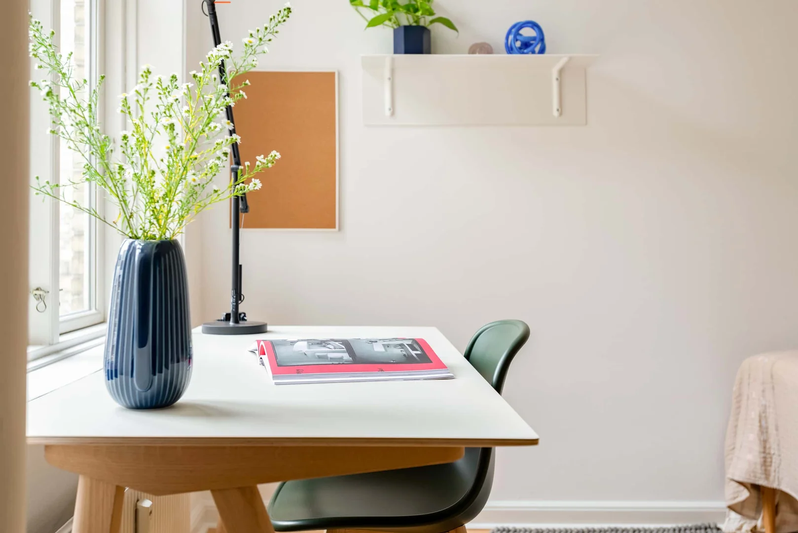 Habitación asequible para estudiantes con buena iluminación en