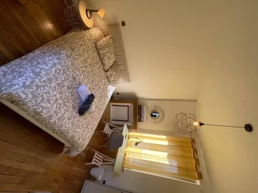 Renting rooms by the month in {area}