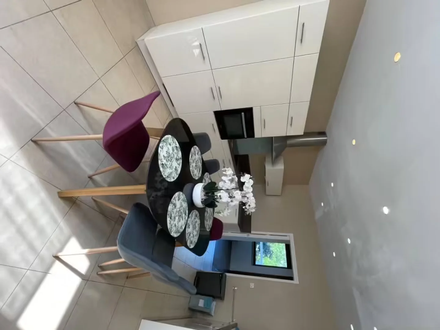 Room for rent in student apartment in , fully furnished